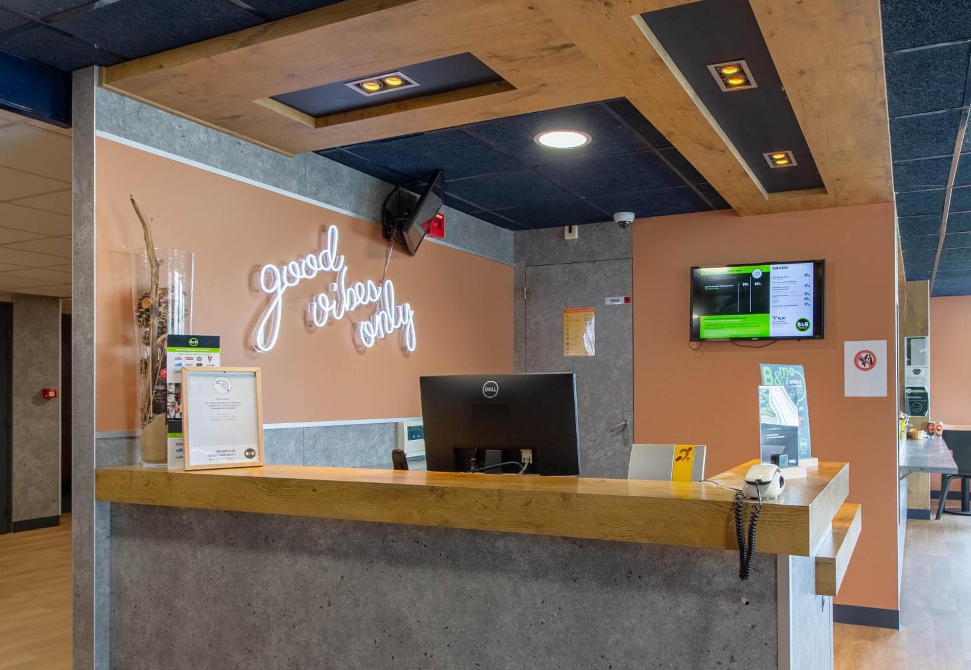 B&B Hotel Chateauroux A20 L'Occitane Déols Esterno foto